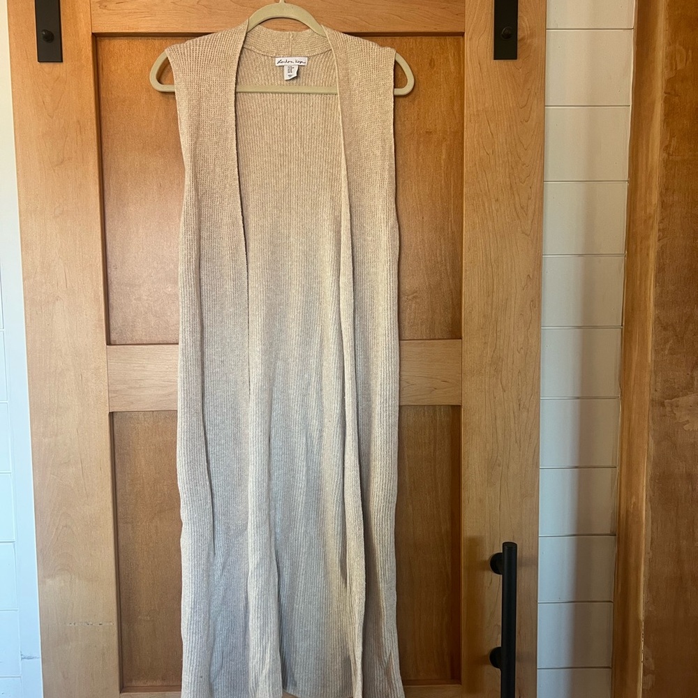 Beige Sleeveless Knit Duster
